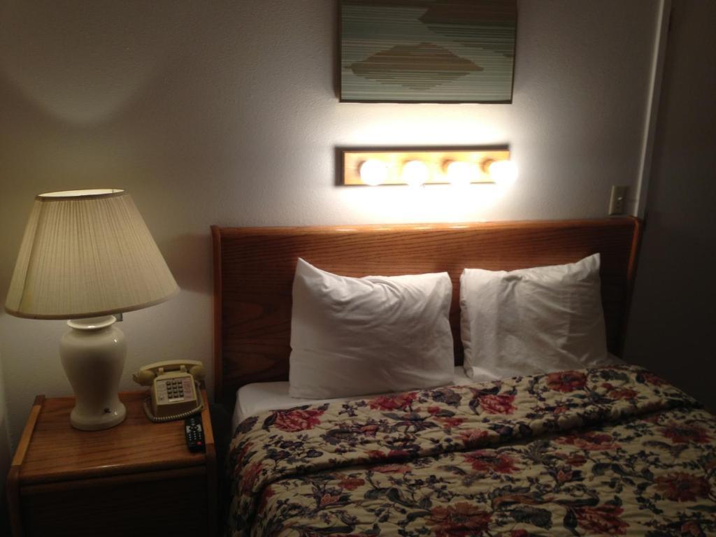 Cozy Cove Beachfront Resort Inn Lincoln City Szoba fotó